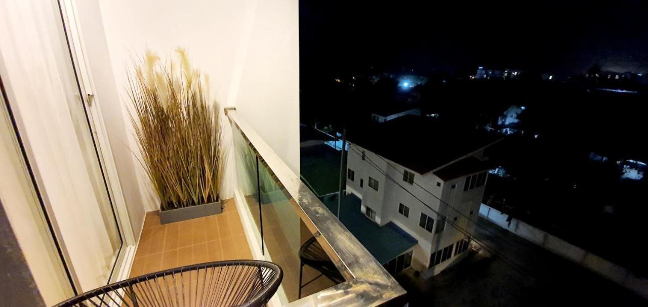 Sweet Seaview Flr6 With Toproop Pool Flr7 At The Blux Bangsaen Екстериор снимка