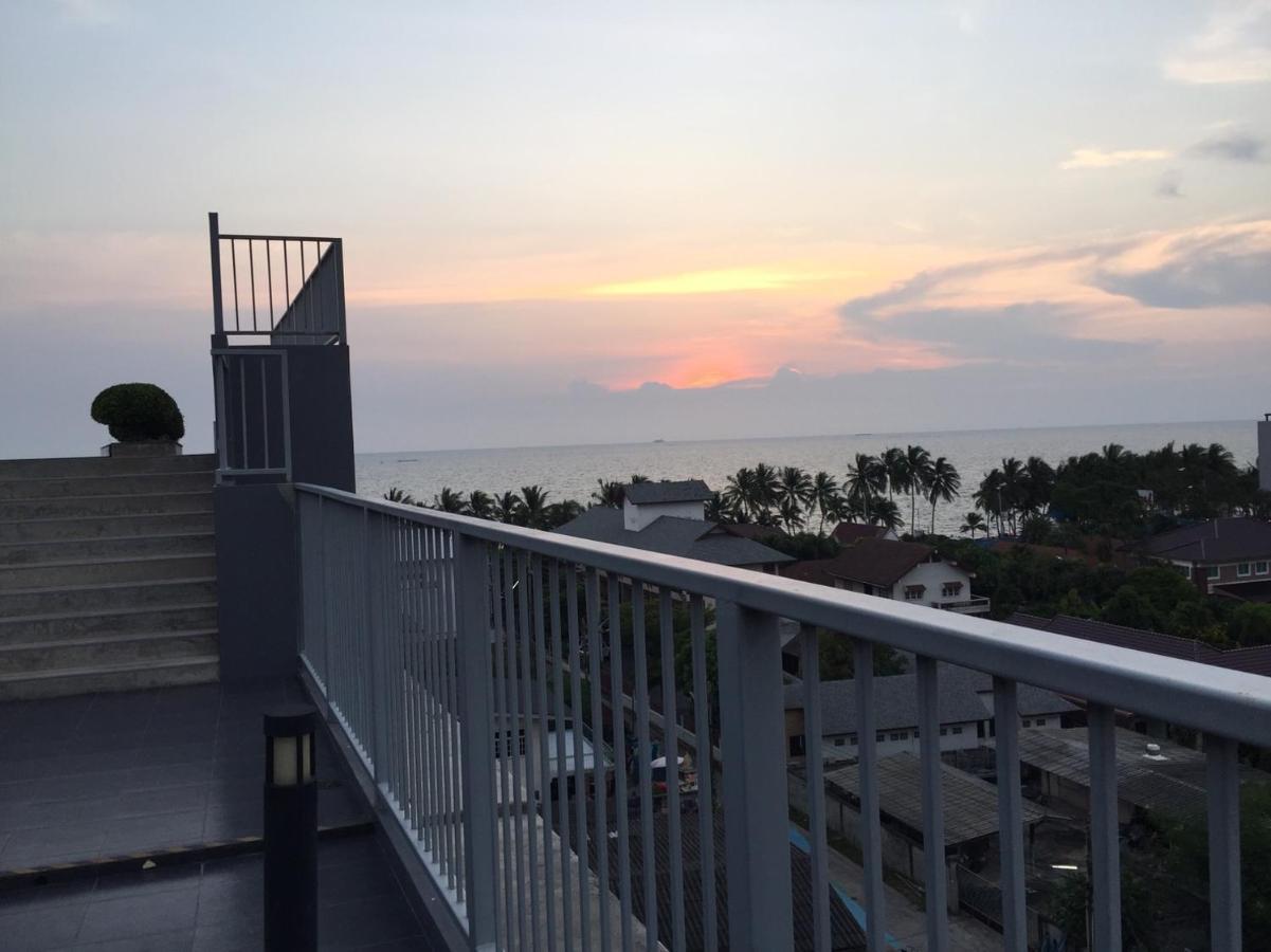 Sweet Seaview Flr6 With Toproop Pool Flr7 At The Blux Bangsaen Екстериор снимка